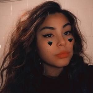 Meet your Posher, Kyana